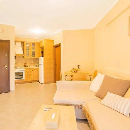 Marina's Elegance Apartmanhotel Kriopijí