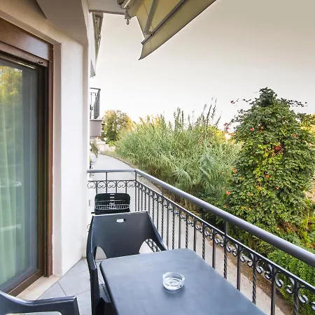 Marina's Elegance Kriopijí