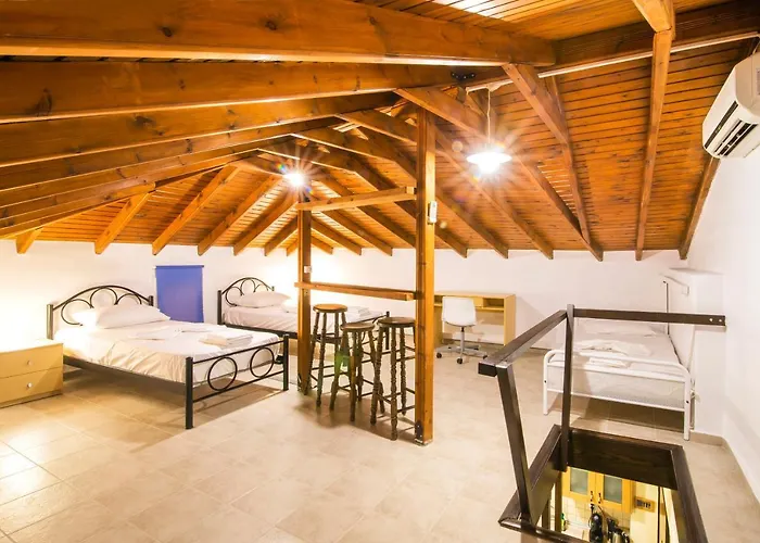 Marina's Elegance Kriopigi