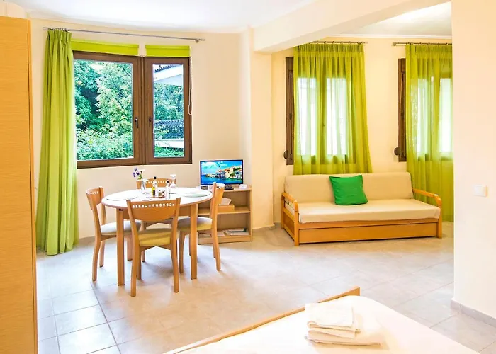 Marina's Elegance Appart hôtel Kriopigi