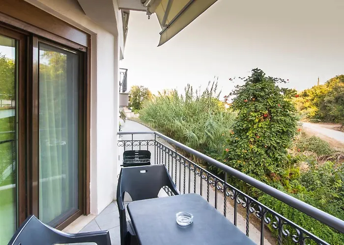 Marina's Elegance Kriopigi