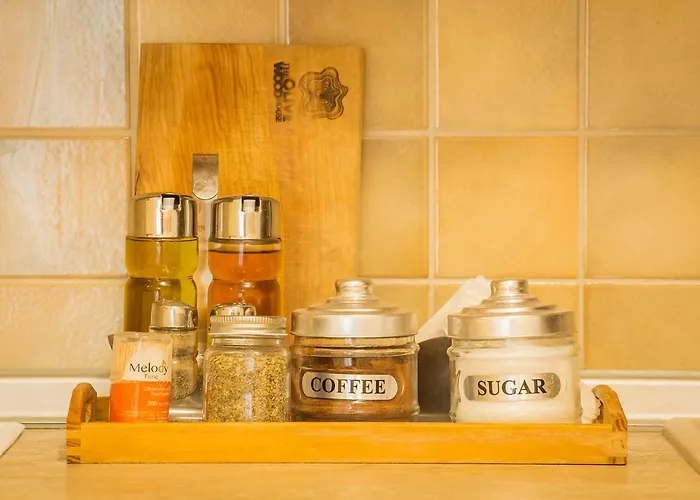 Marina's Elegance 4*