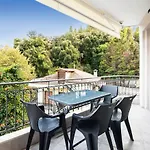 Marina's Elegance Apart Otel 4*