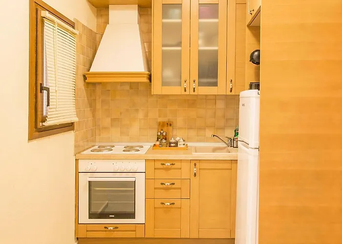 Marina's Elegance 4* Kriopigi